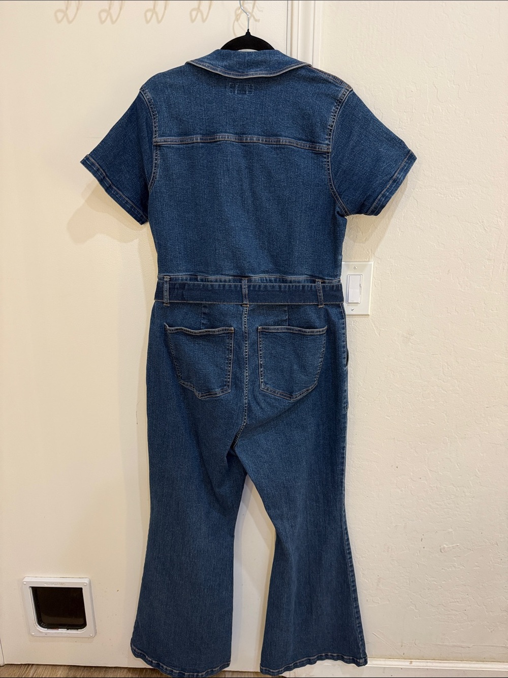 Ava & Viv Indigo Short-Sleeve Denim Jumpsuit with Tie Belt - Picture 4 of 5